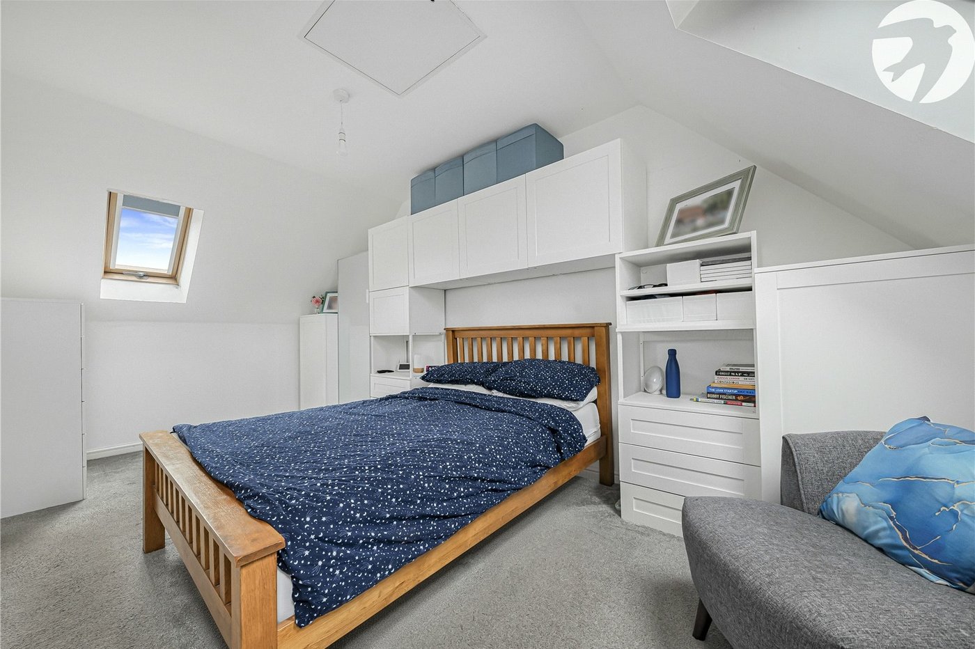 3 bedroom property for sale in Castle Hill | Robinson Jackson