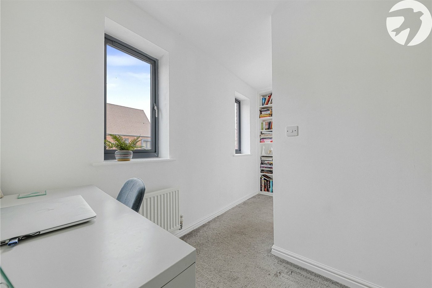 3 bedroom property for sale in Castle Hill | Robinson Jackson