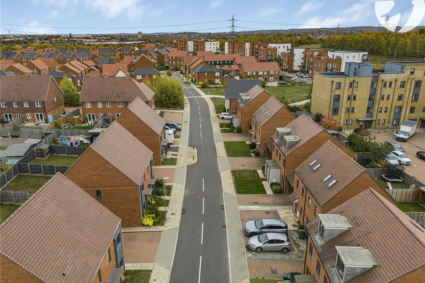 3 bedroom property for sale in Castle Hill | Robinson Jackson