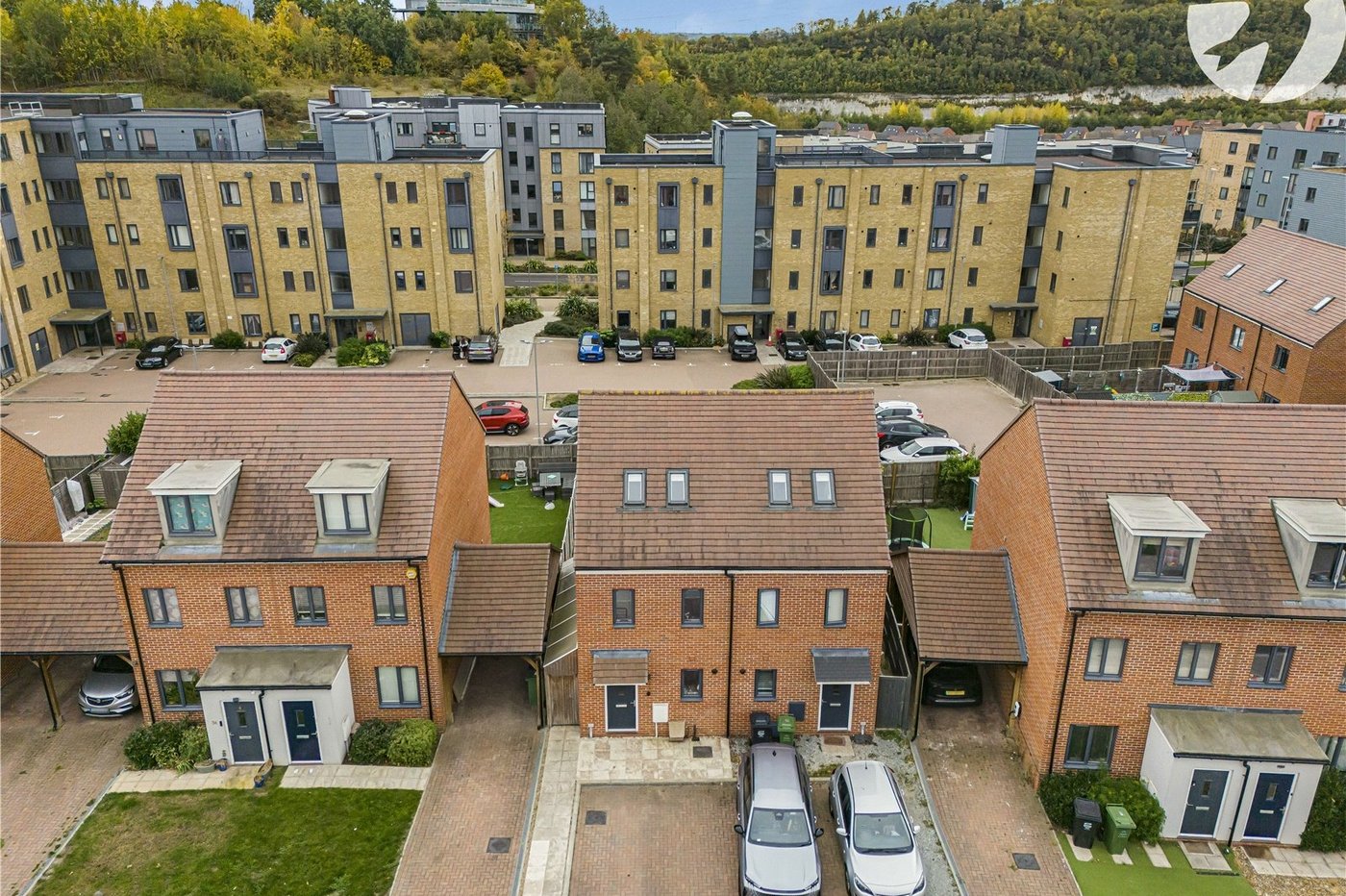 3 bedroom property for sale in Castle Hill | Robinson Jackson