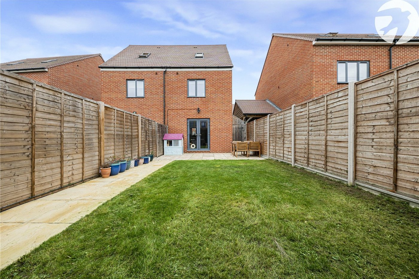 3 bedroom property for sale in Castle Hill | Robinson Jackson