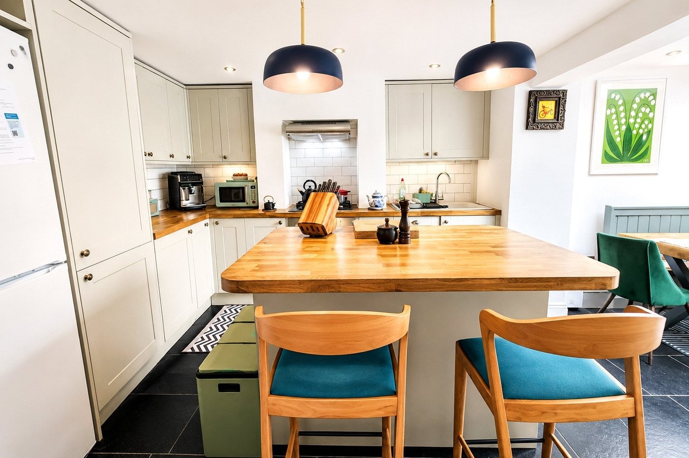 3 bedroom house for sale in London | Robinson Jackson