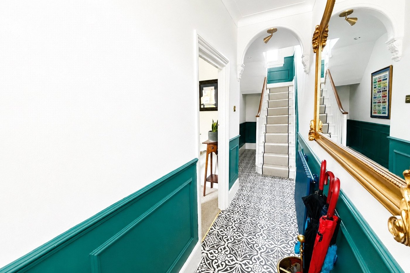 3 bedroom house for sale in London | Robinson Jackson