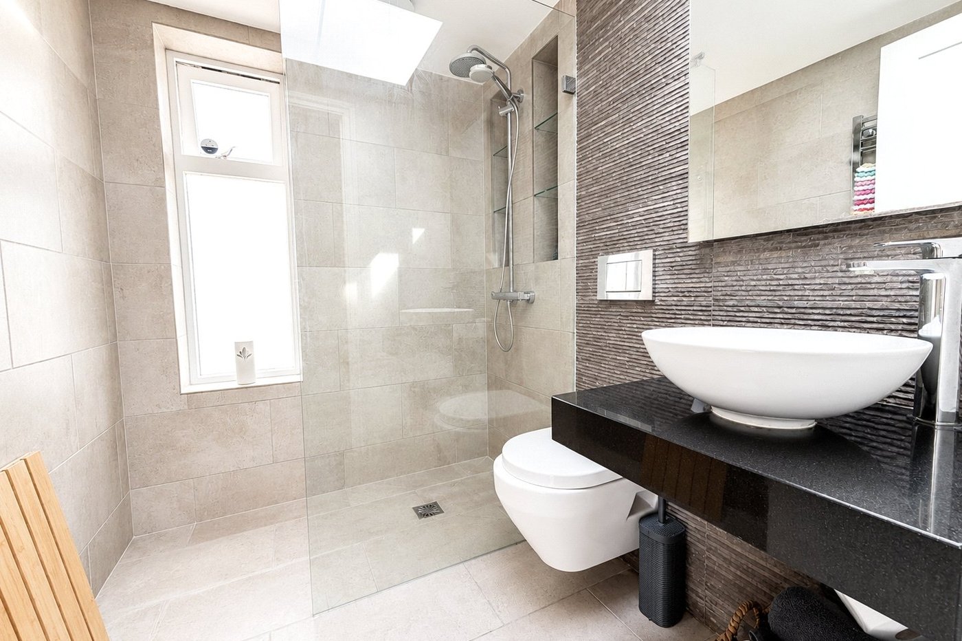 3 bedroom house for sale in London | Robinson Jackson