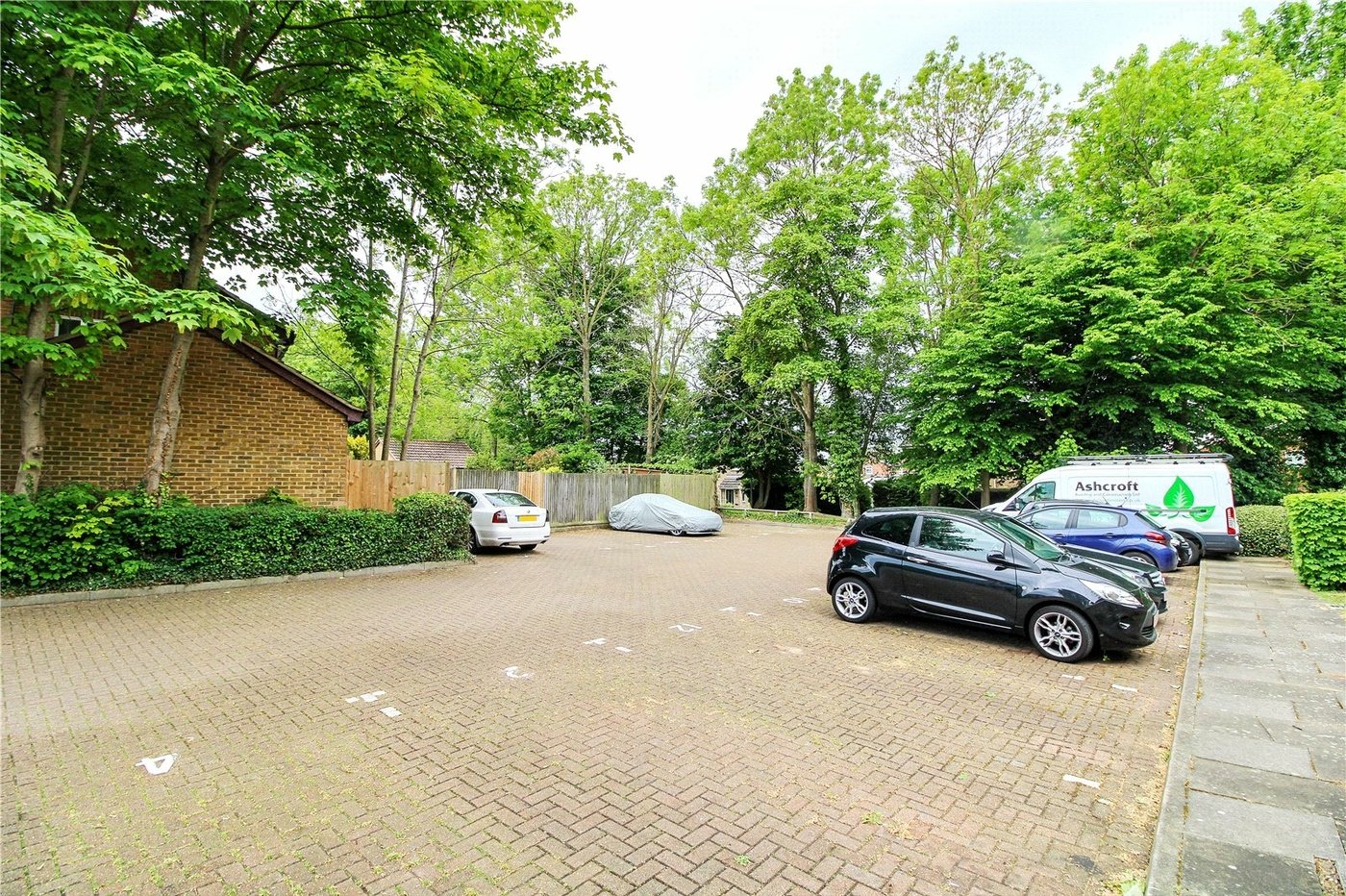 1 bedroom property for sale in Rainham | Robinson Michael & Jackson