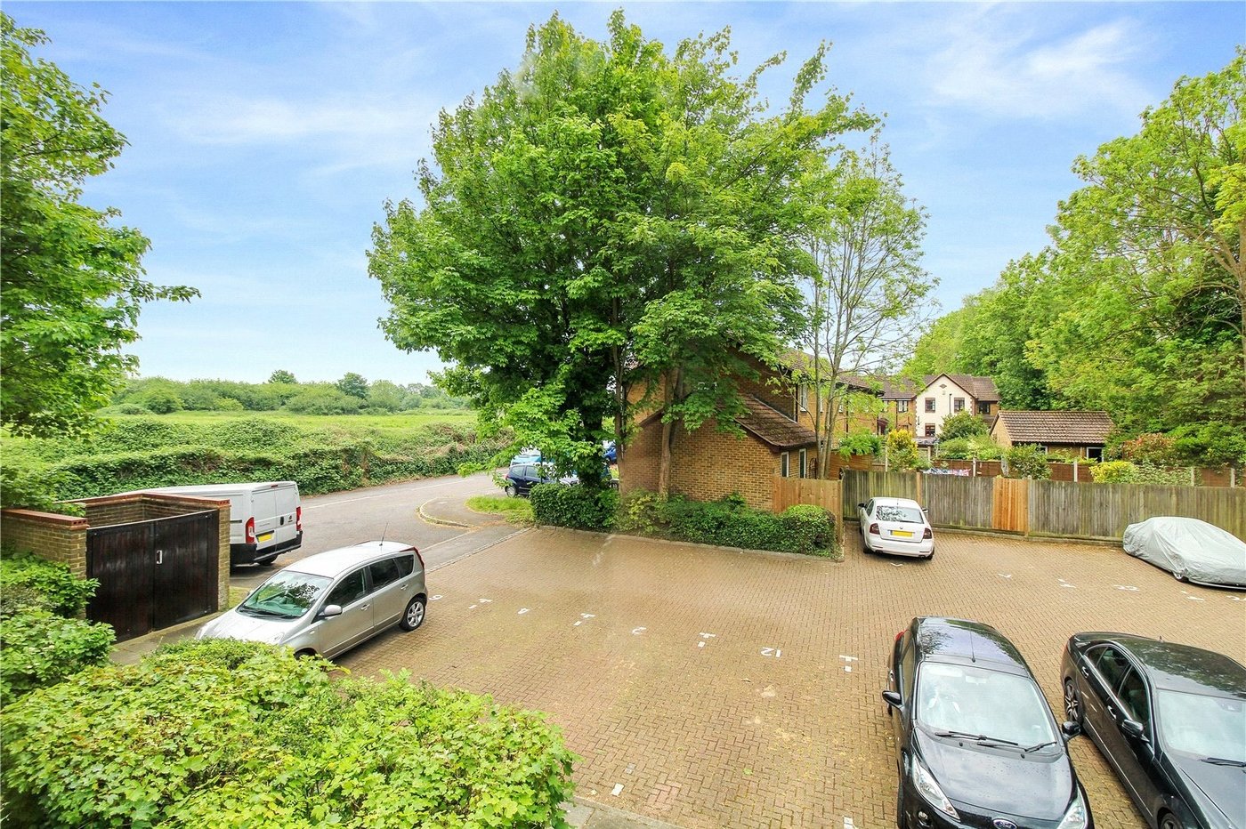 1 bedroom property for sale in Rainham | Robinson Michael & Jackson