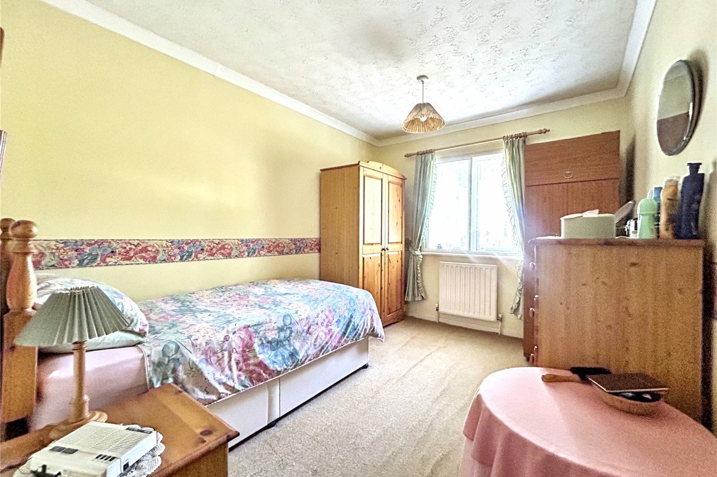 1 bedroom property for sale in Rainham | Robinson Michael & Jackson