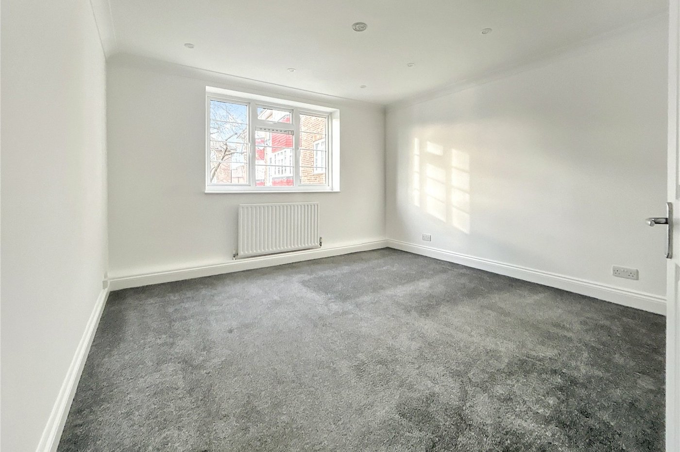 2 bedroom property for sale in Sidcup | Robinson Jackson
