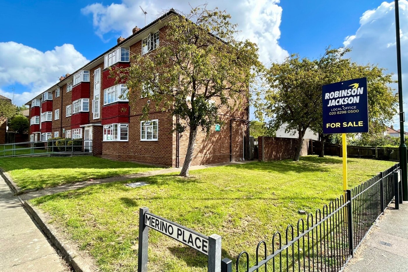 2 bedroom property for sale in Sidcup | Robinson Jackson
