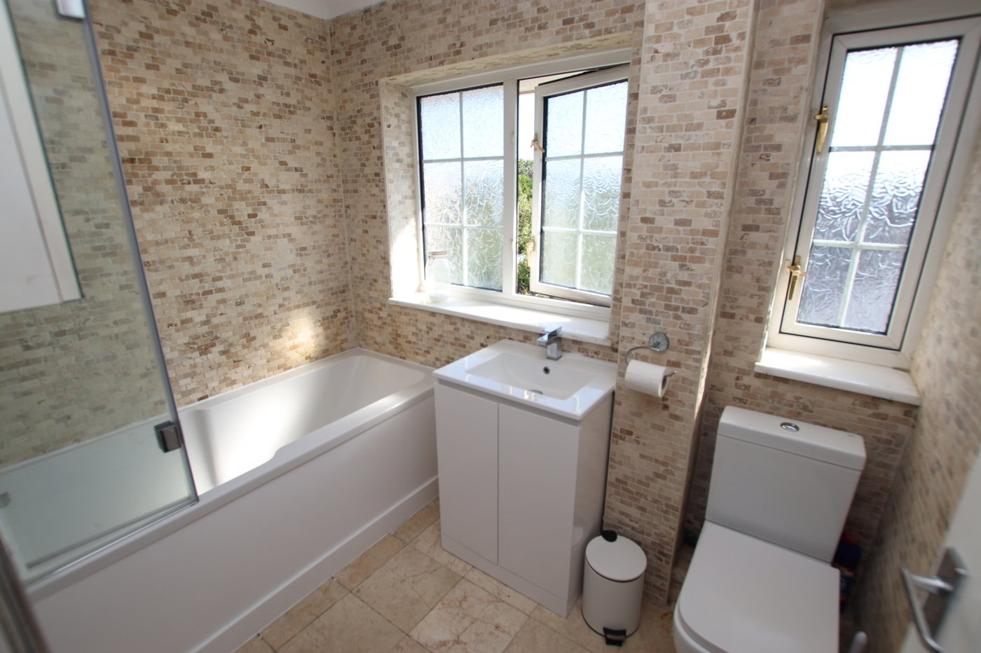 2 bedroom property for sale in Sidcup | Robinson Jackson