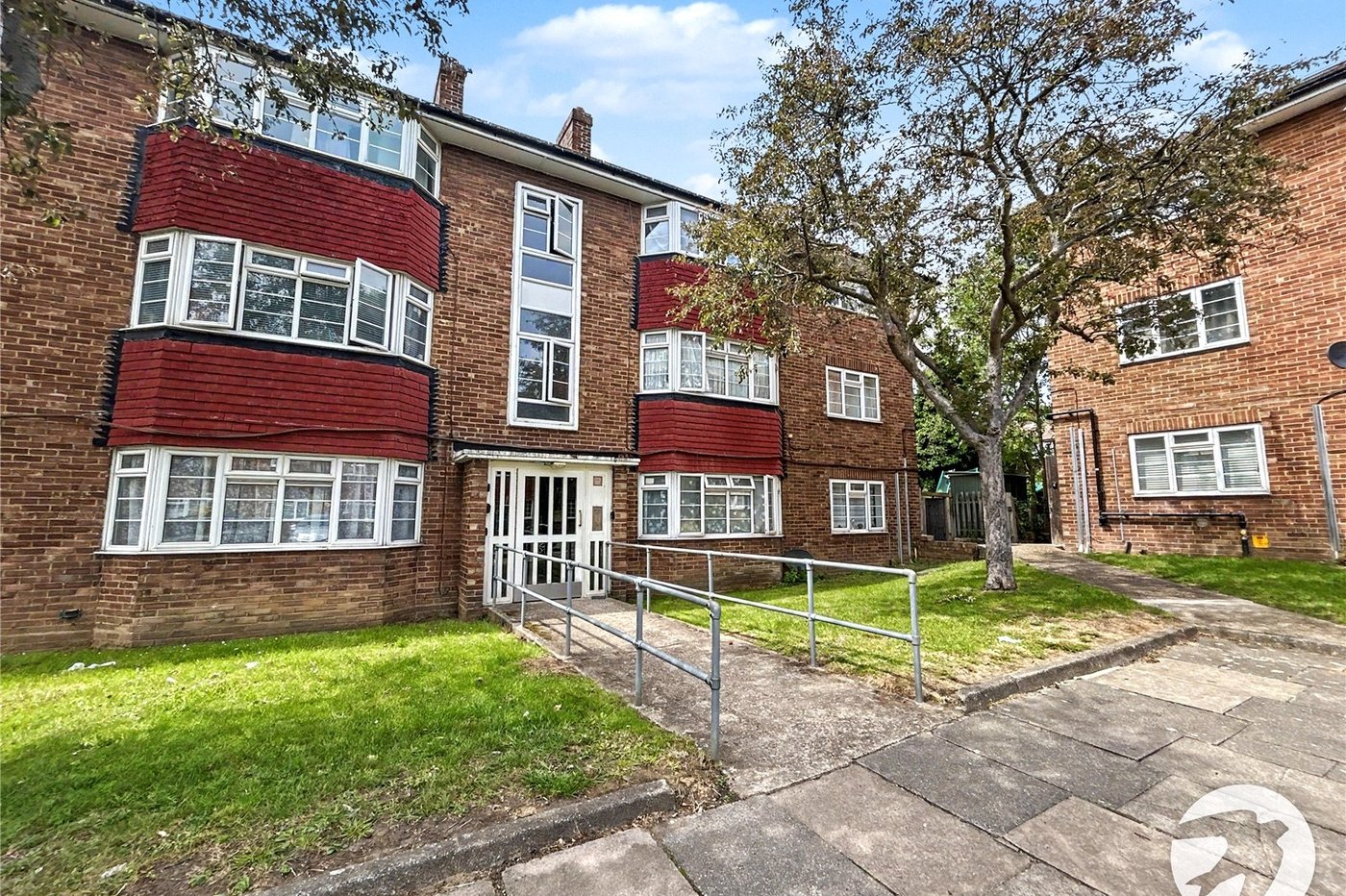 2 bedroom property for sale in Sidcup | Robinson Jackson