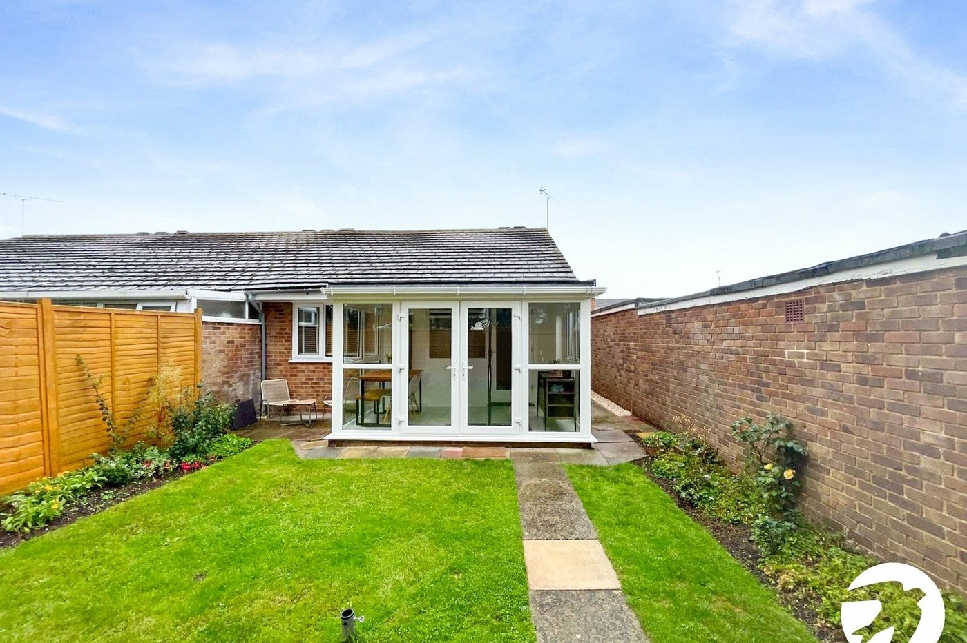 2 bedroom bungalow for sale in Sittingbourne | Robinson Michael & Jackson