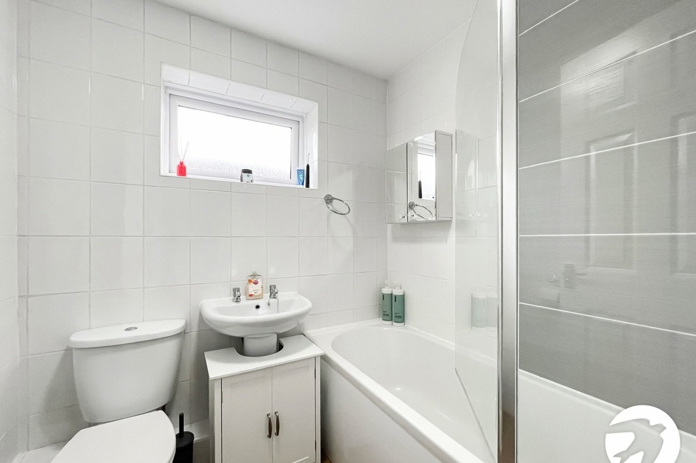 2 bedroom bungalow for sale in Sittingbourne | Robinson Michael & Jackson