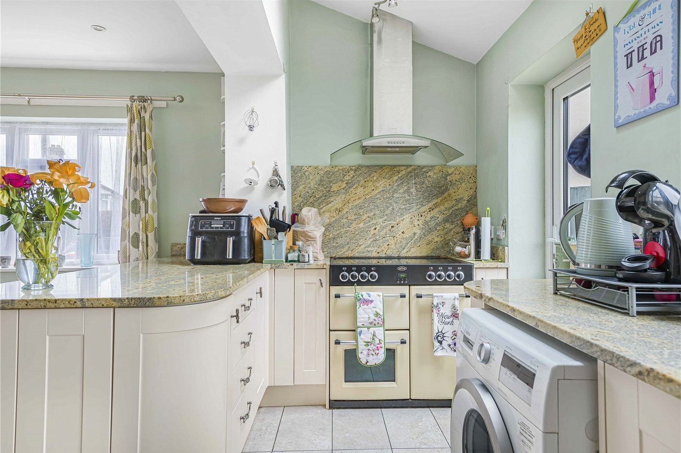 4 bedroom house for sale in South Welling | Robinson Jackson