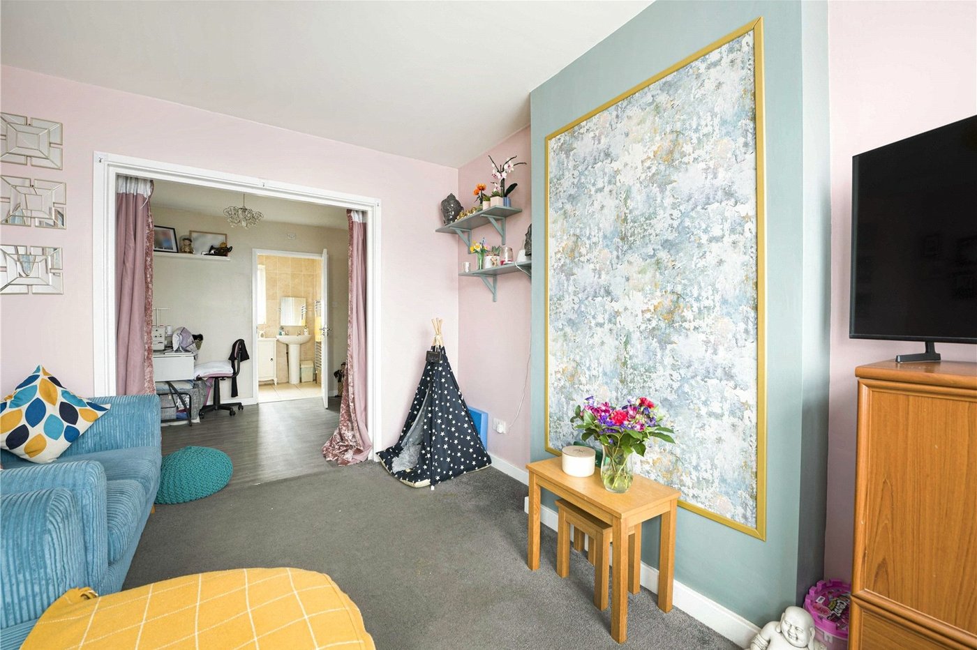 4 bedroom house for sale in South Welling | Robinson Jackson