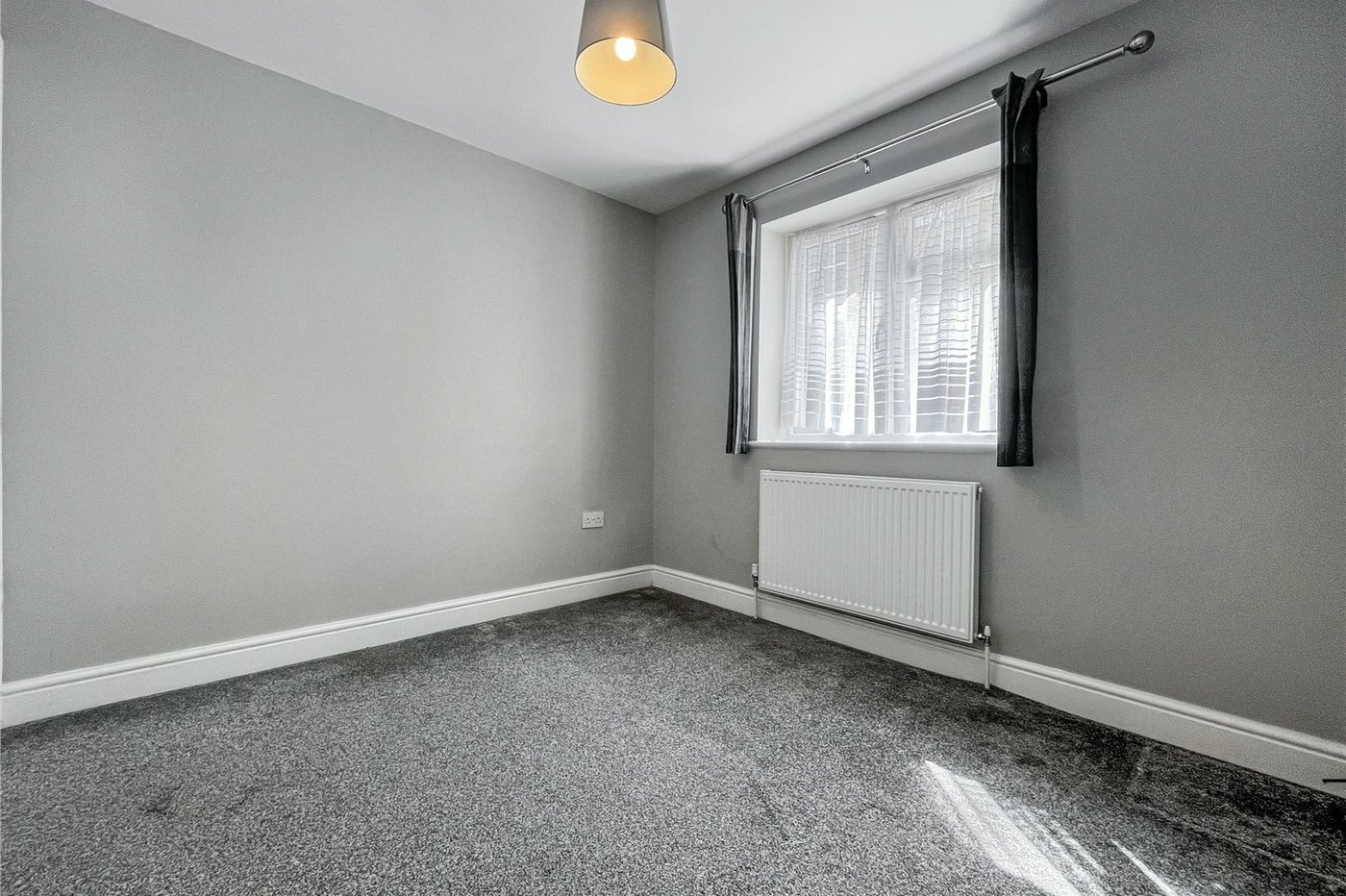 2 bedroom property for sale in Gillingham | Robinson Michael & Jackson