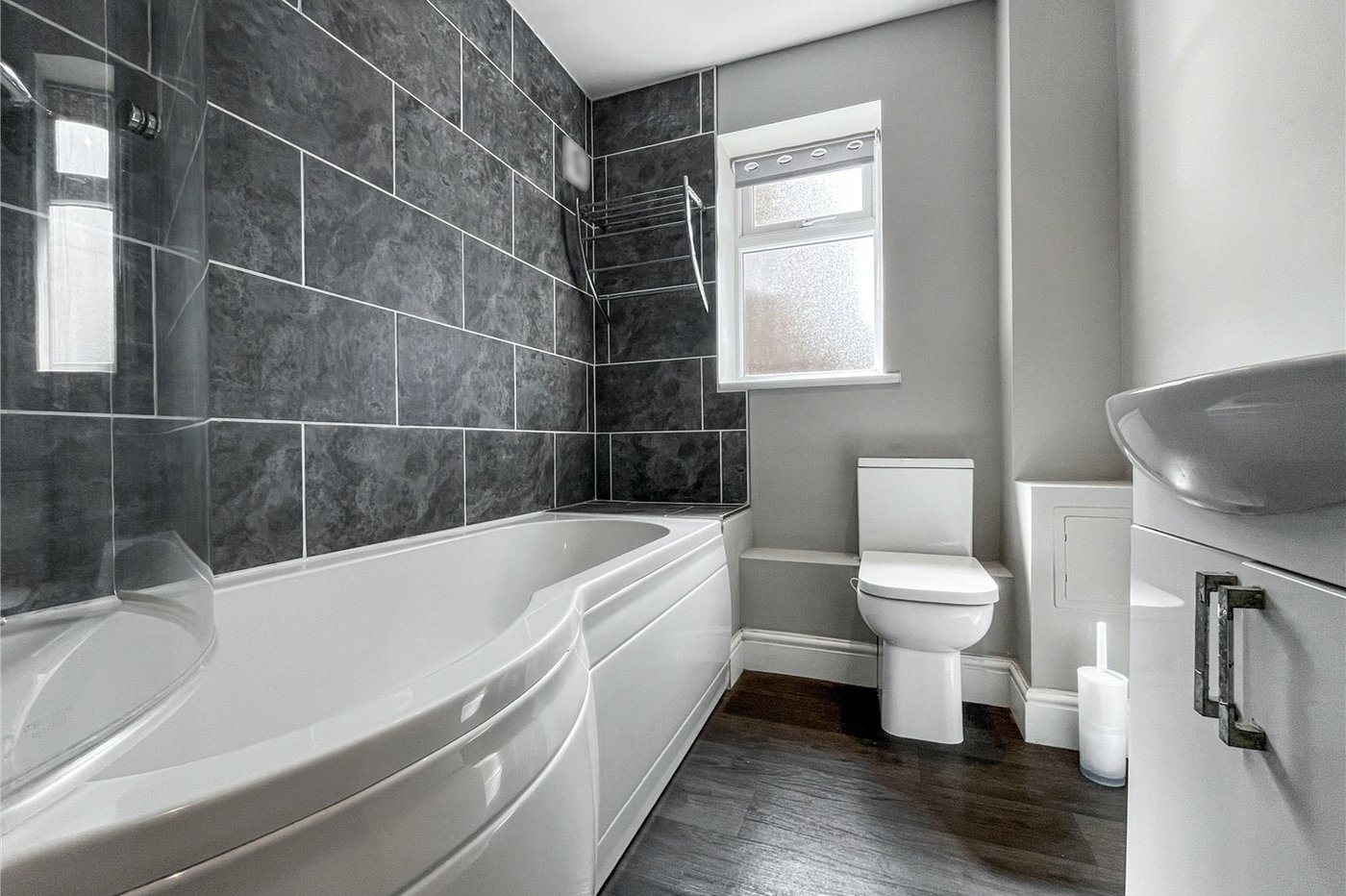 2 bedroom property for sale in Gillingham | Robinson Michael & Jackson