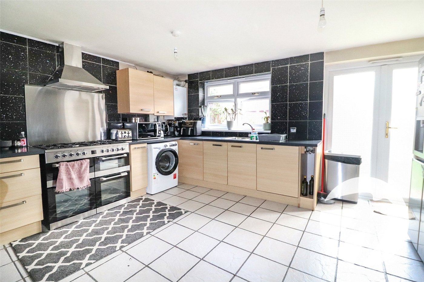 4 bedroom house for sale in Erith | Robinson Jackson