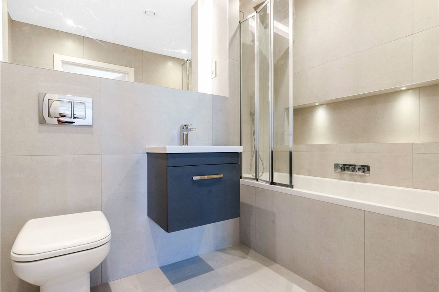 2 bedroom property for sale in 2 Knoll Rise | Robinson Jackson