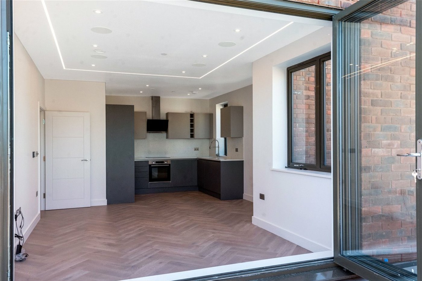 2 bedroom property for sale in 2 Knoll Rise | Robinson Jackson