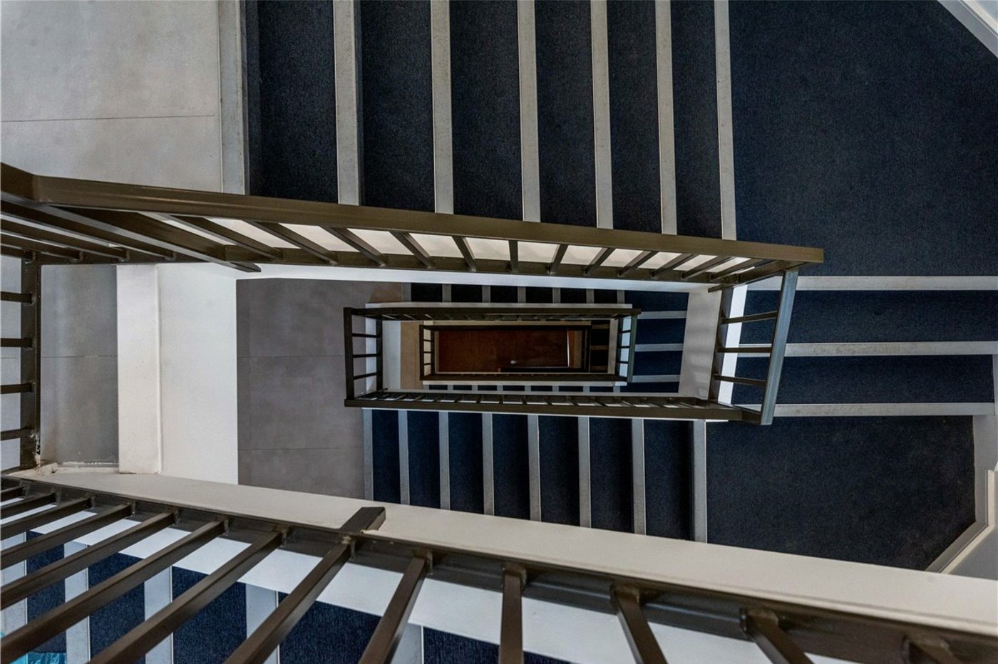 2 bedroom property for sale in 2 Knoll Rise | Robinson Jackson