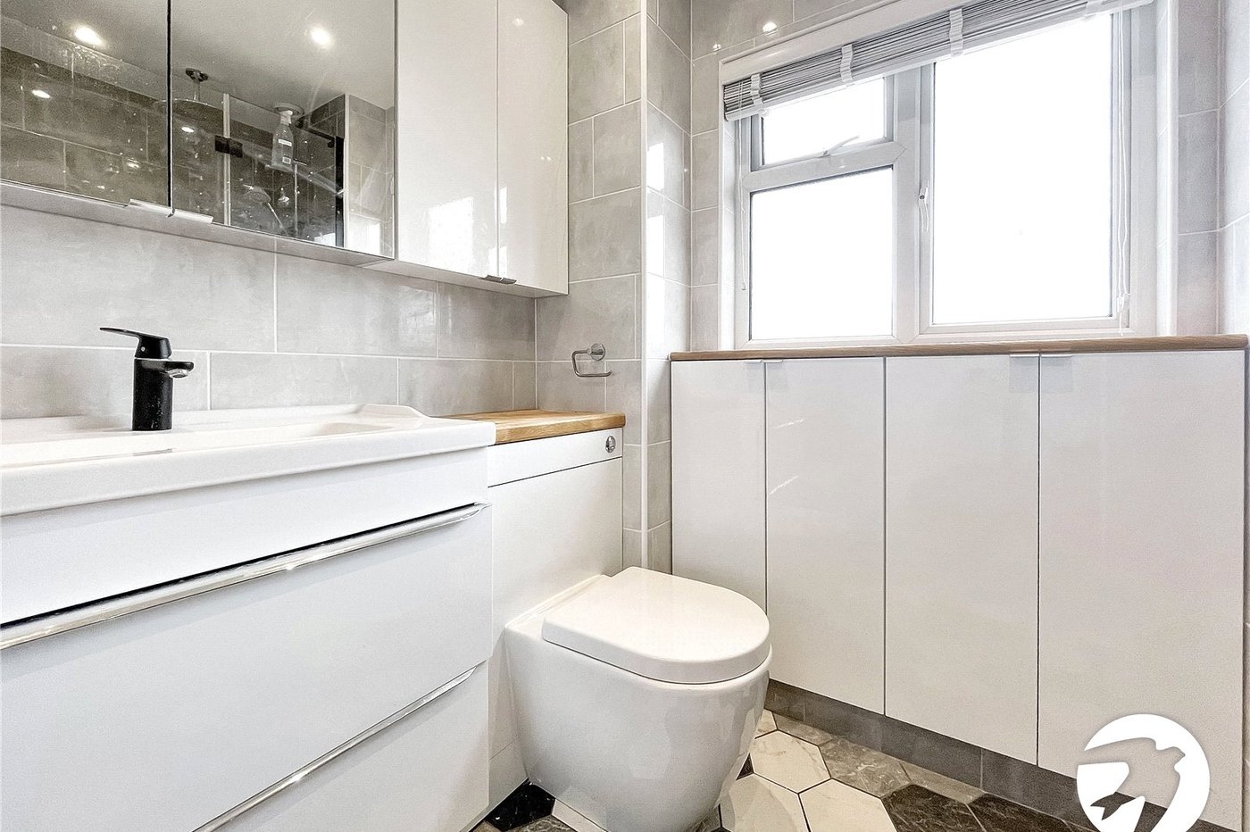 2 bedroom property for sale in Maidstone | Robinson Michael & Jackson