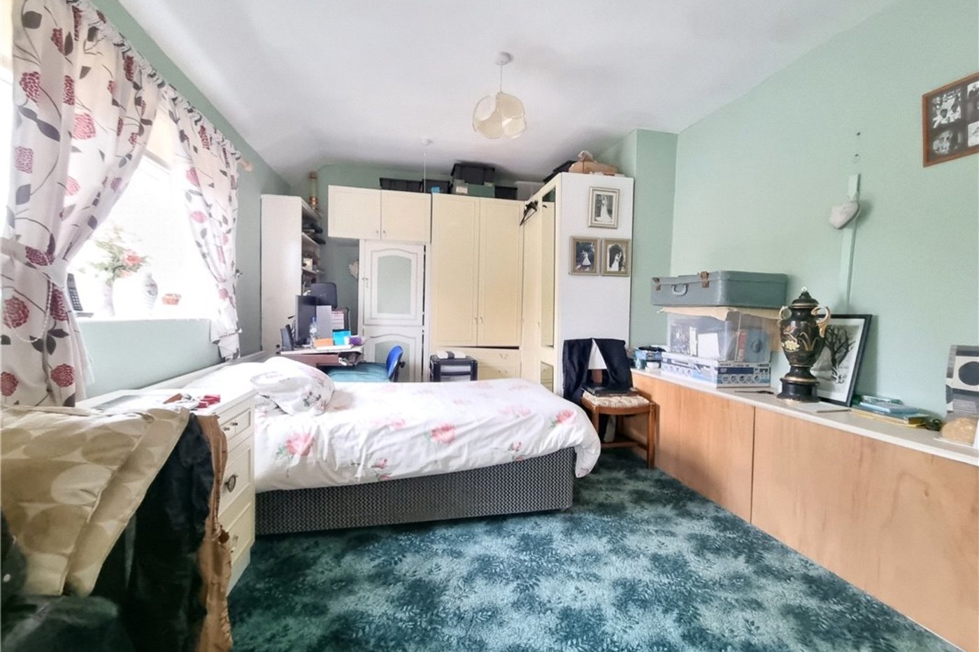 2 bedroom house for sale in St Pauls Cray | Robinson Jackson