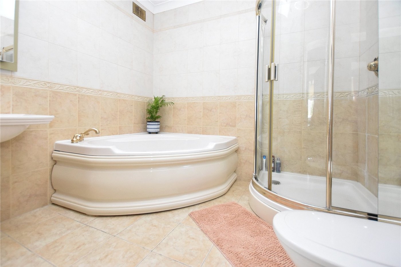 5 bedroom house for sale in Bexleyheath | Robinson Jackson