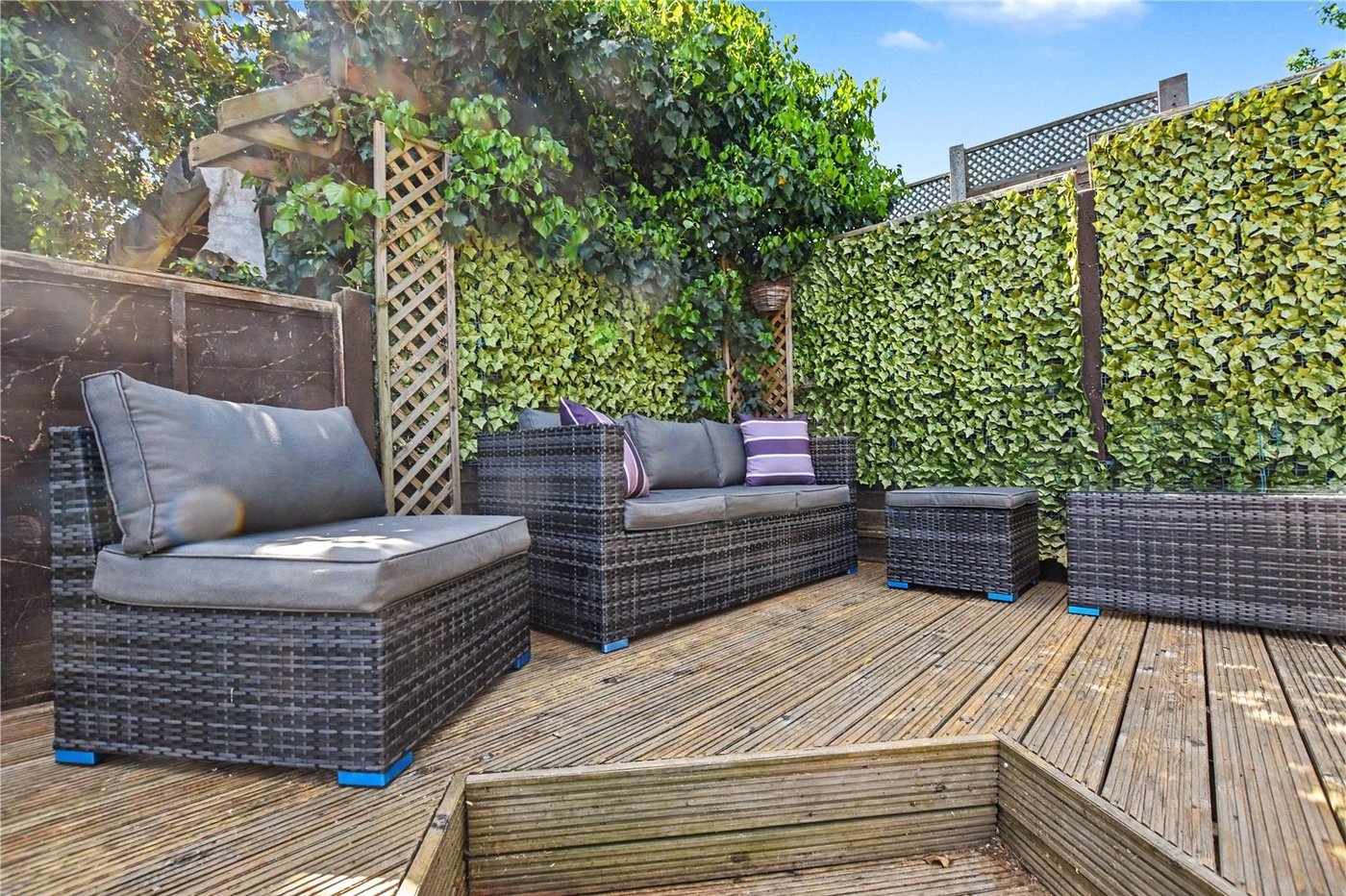 3 bedroom bungalow for sale in Bexleyheath | Robinson Jackson