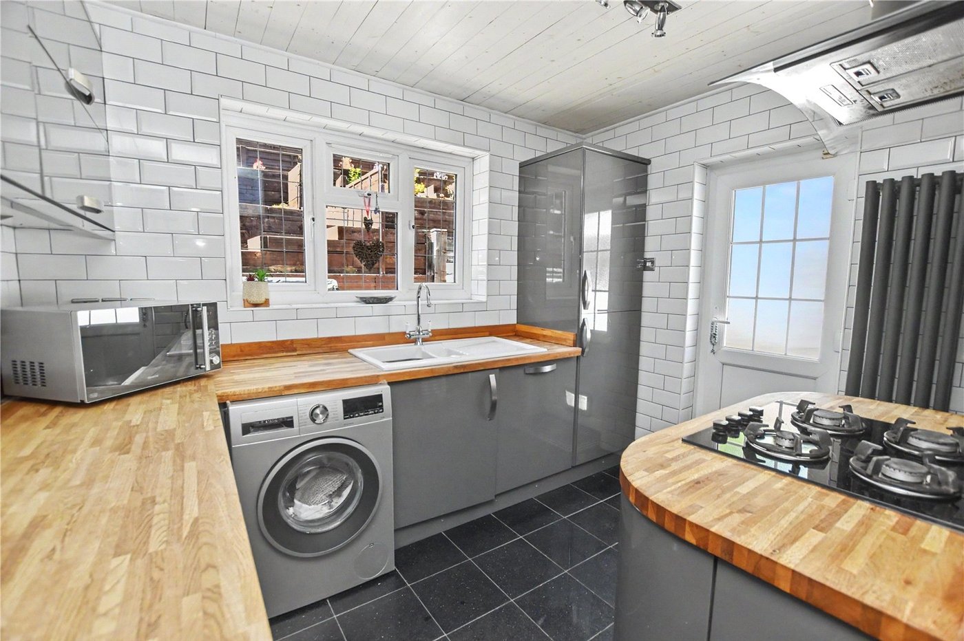 3 bedroom bungalow for sale in Bexleyheath | Robinson Jackson