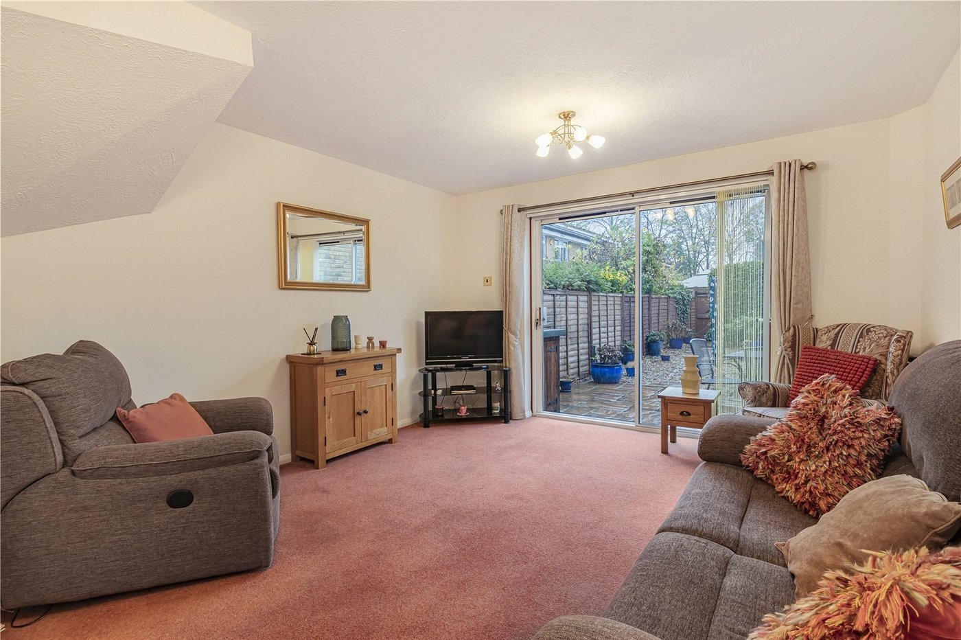 2 bedroom house for sale in South Welling | Robinson Jackson