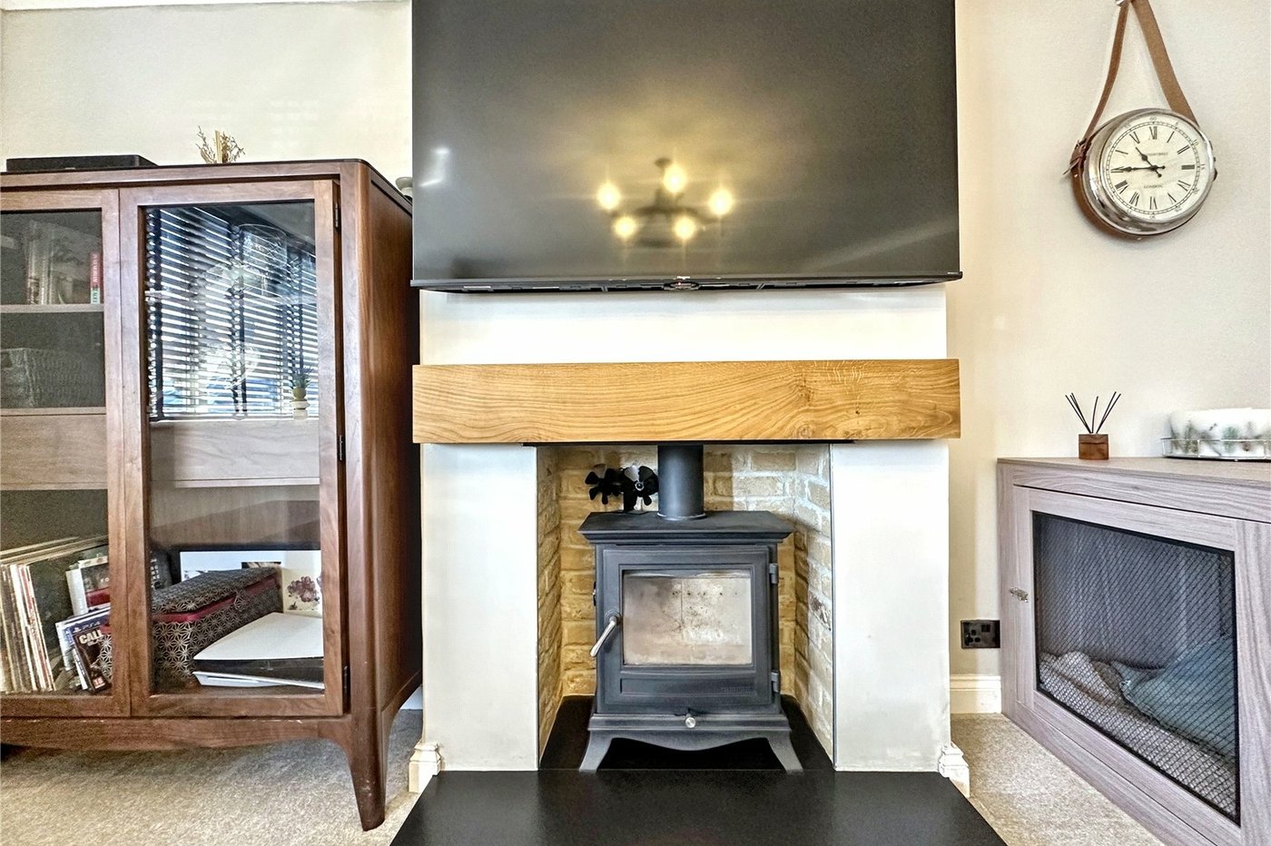 2 bedroom bungalow for sale in Rainham | Robinson Michael & Jackson