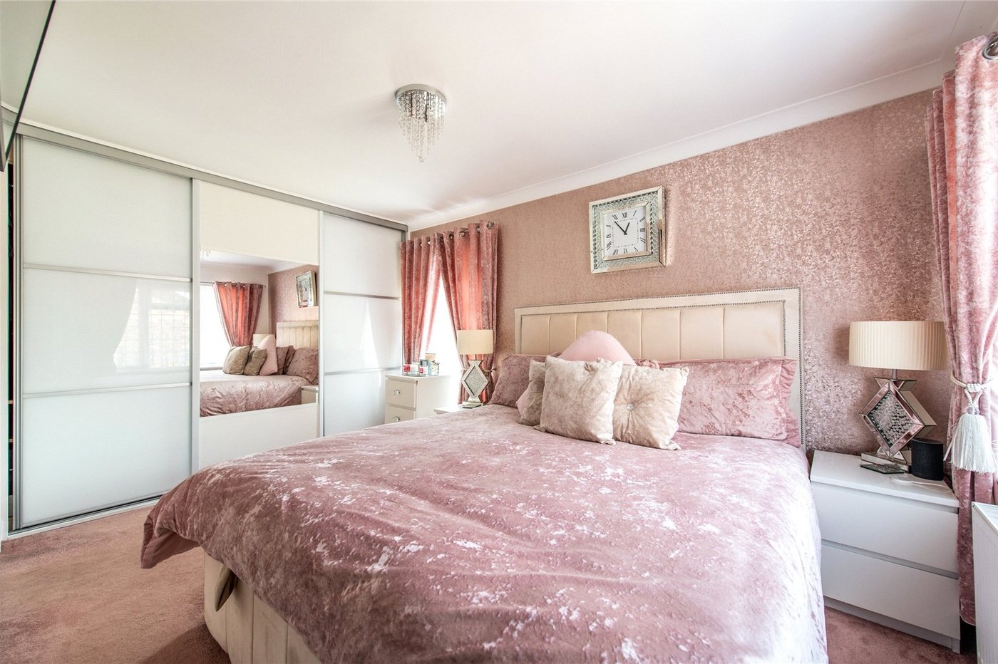 5 bedroom house for sale in Rainham | Robinson Michael & Jackson