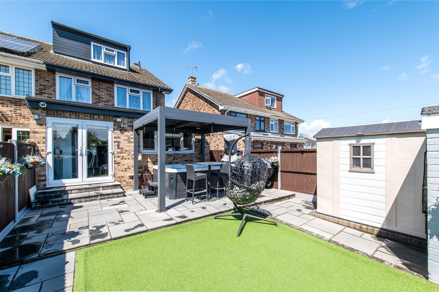 5 bedroom house for sale in Rainham | Robinson Michael & Jackson