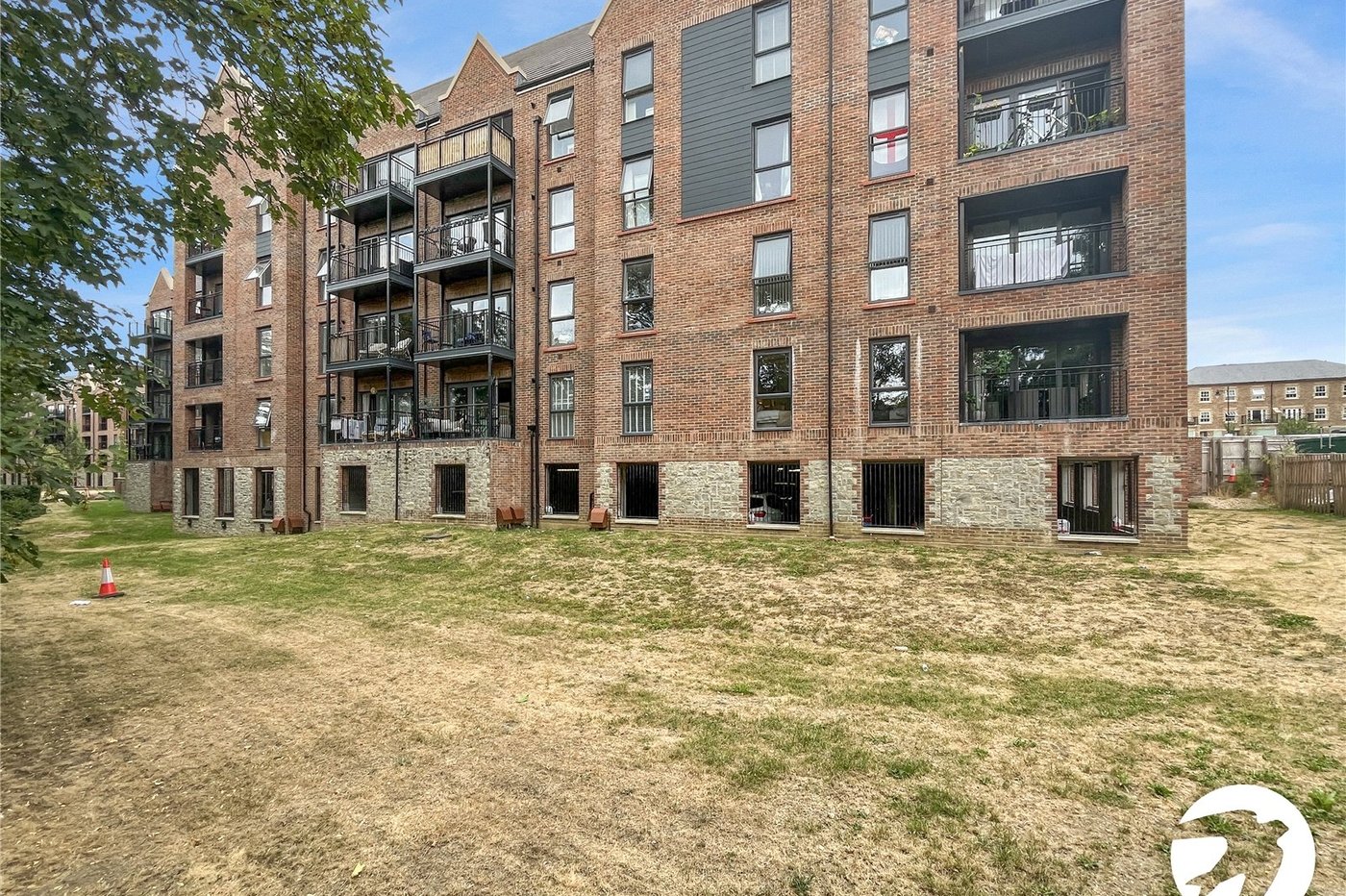 2 bedroom property for sale in Maidstone | Robinson Michael & Jackson