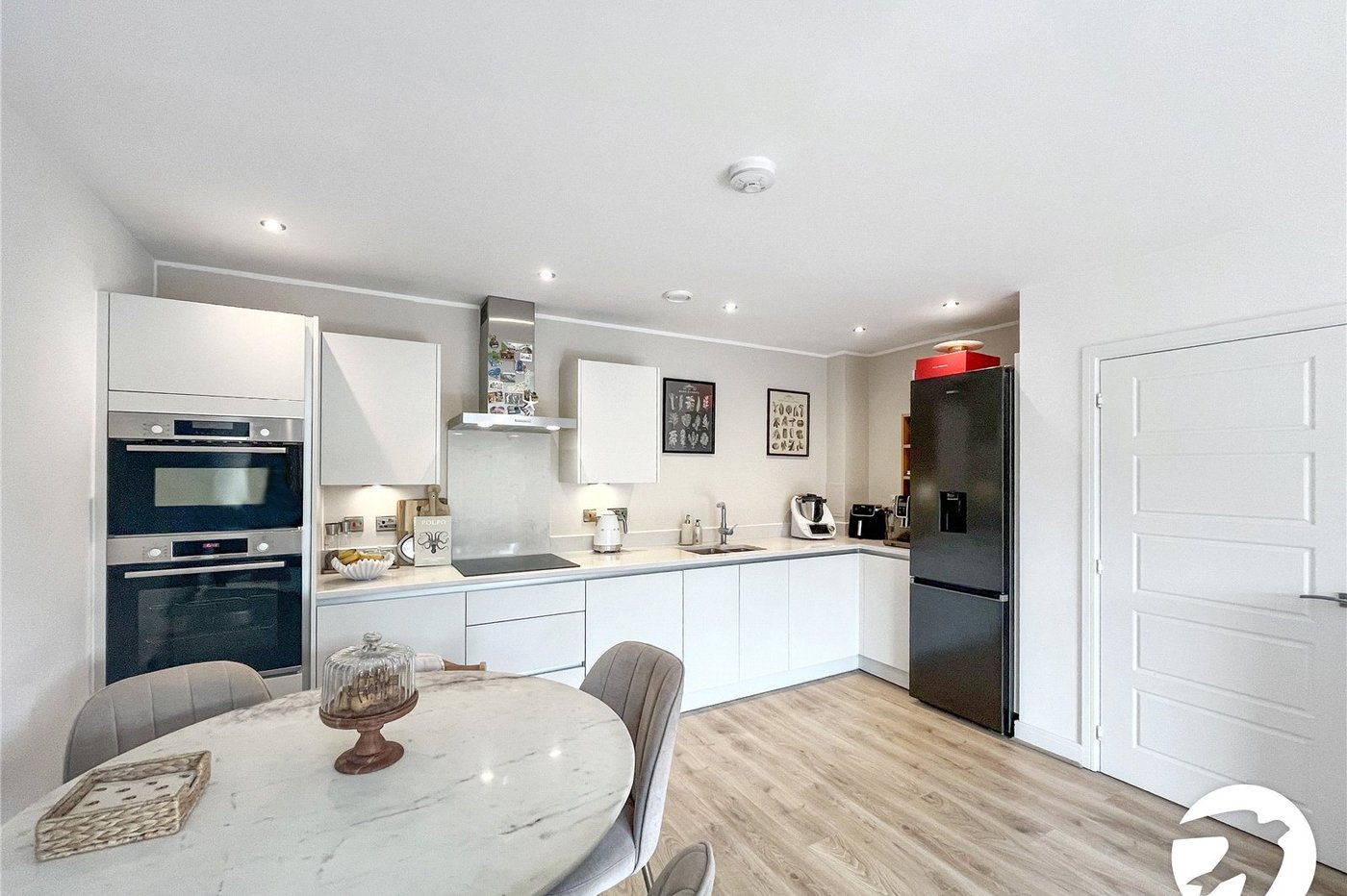 2 bedroom property for sale in Maidstone | Robinson Michael & Jackson