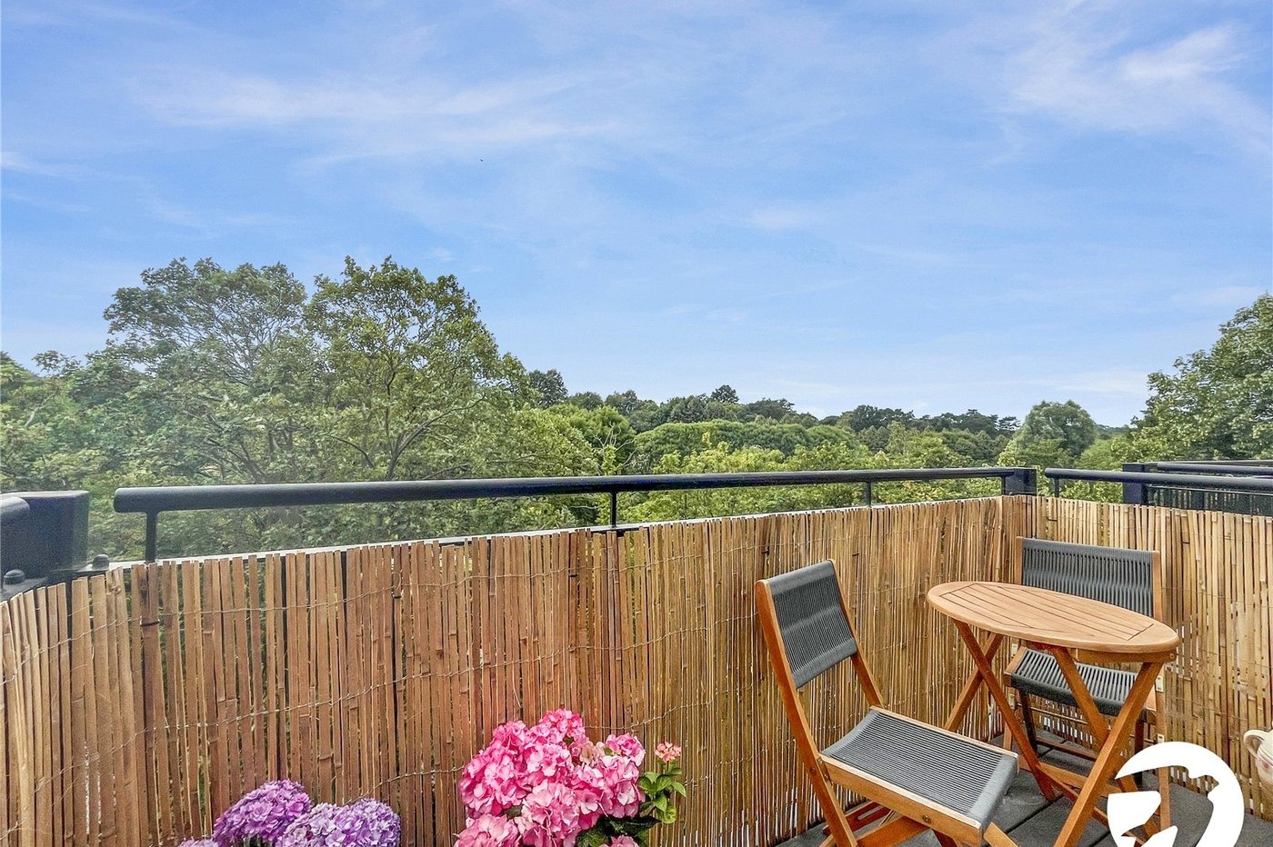 2 bedroom property for sale in Maidstone | Robinson Michael & Jackson