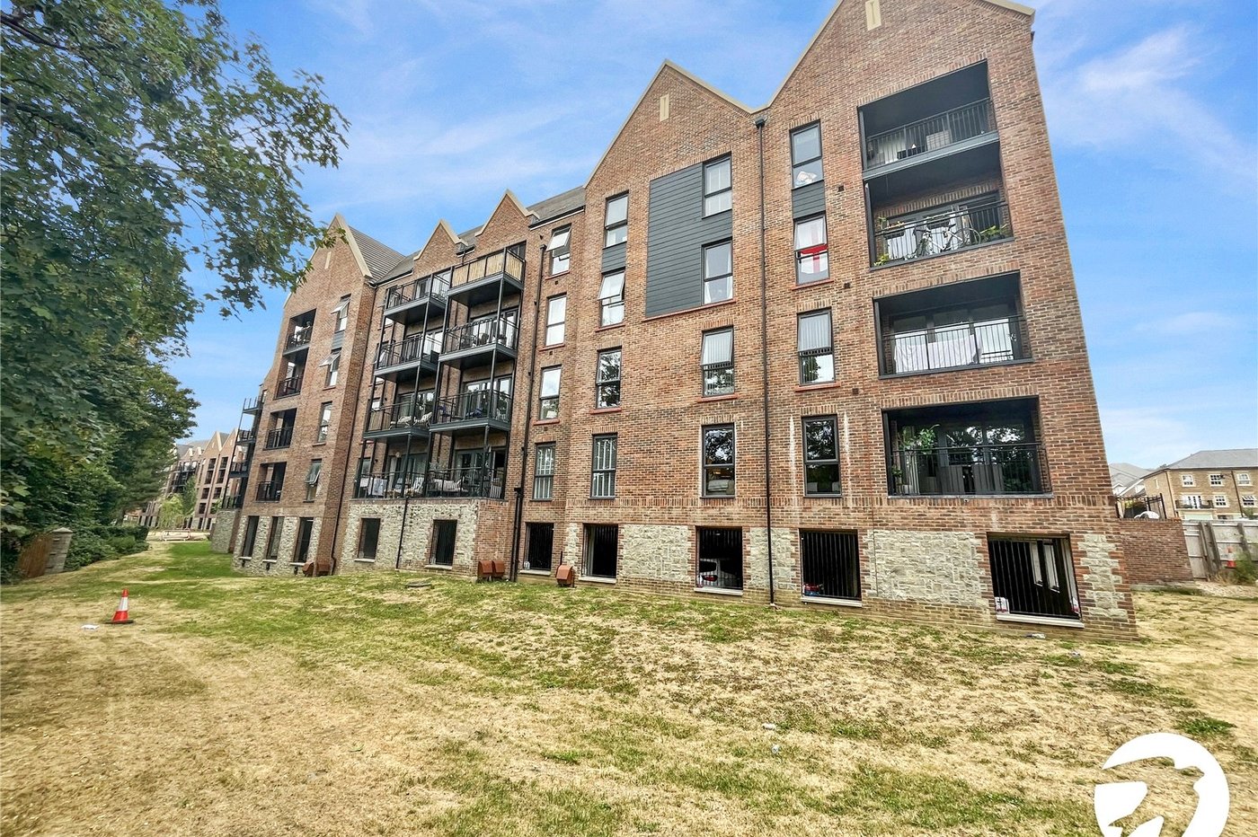 2 bedroom property for sale in Maidstone | Robinson Michael & Jackson