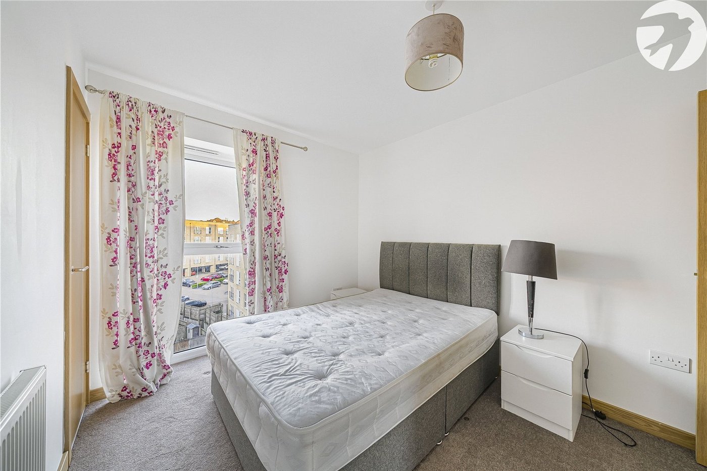 2 bedroom property for sale in Dartford | Robinson Jackson