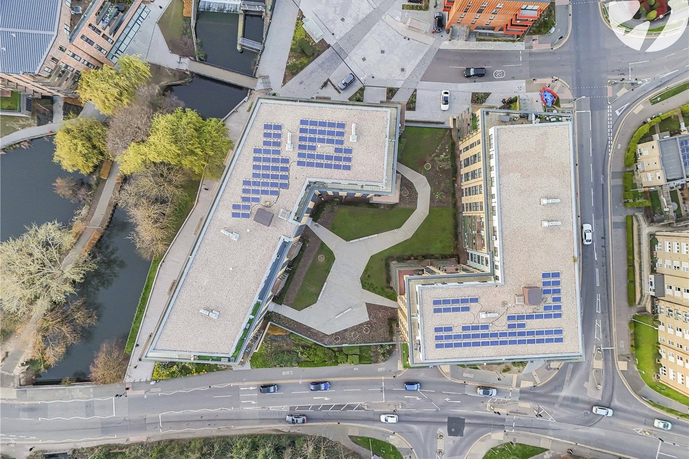 2 bedroom property for sale in Dartford | Robinson Jackson