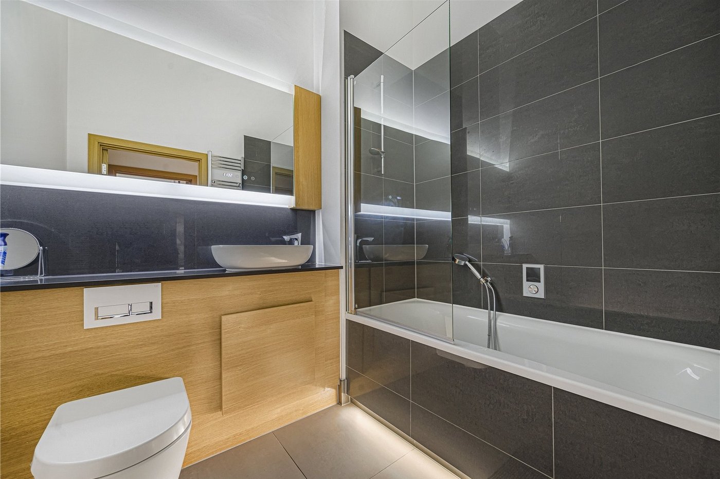 2 bedroom property for sale in Dartford | Robinson Jackson