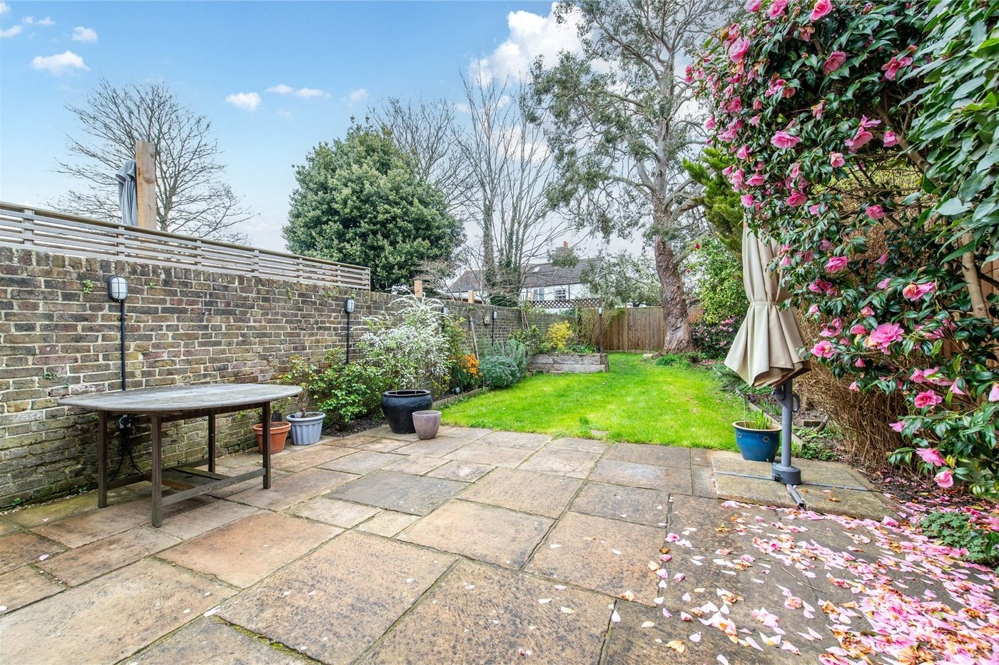 5 bedroom property for sale in Gillingham | Robinson Michael & Jackson