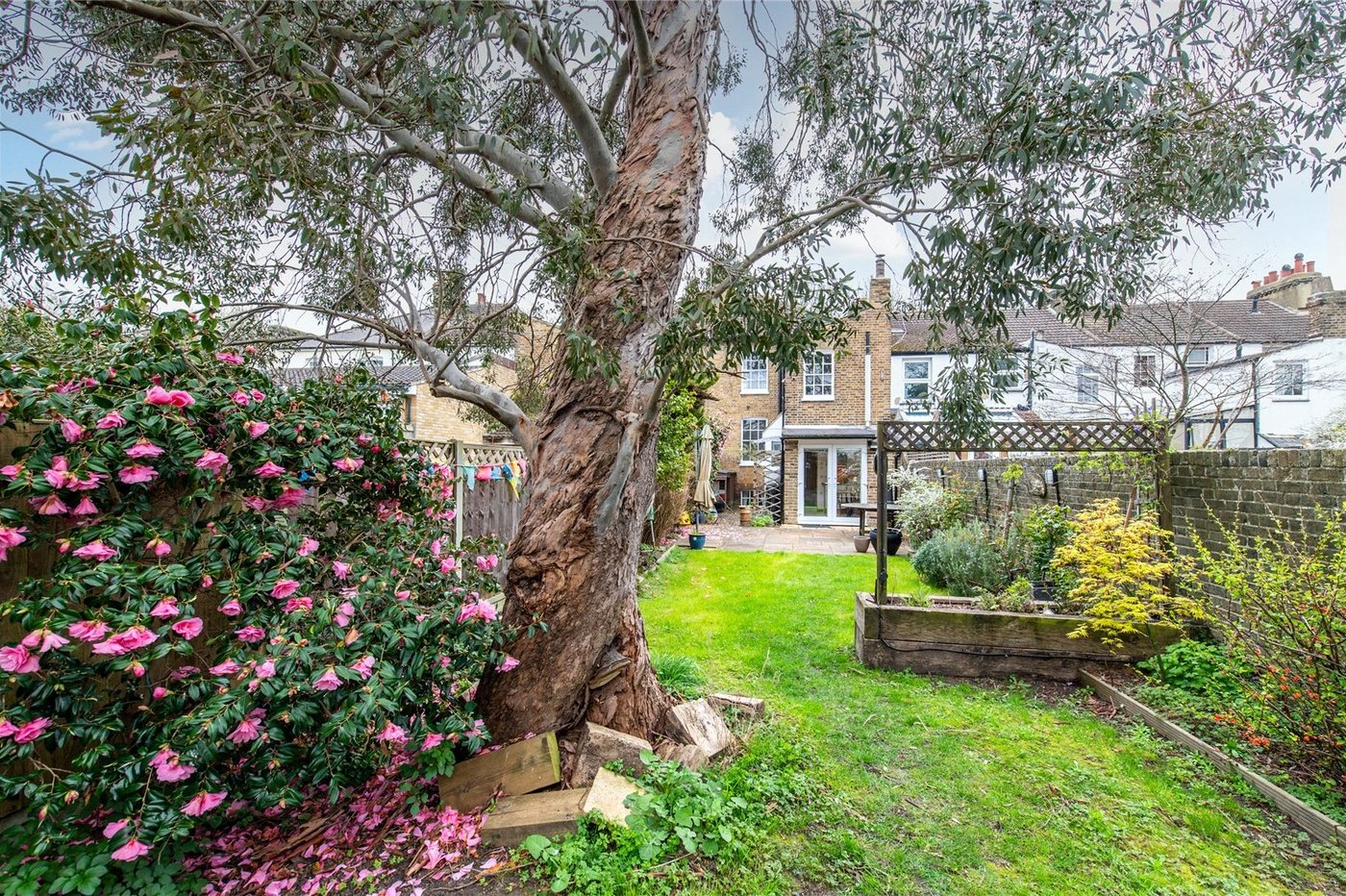 5 bedroom property for sale in Gillingham | Robinson Michael & Jackson