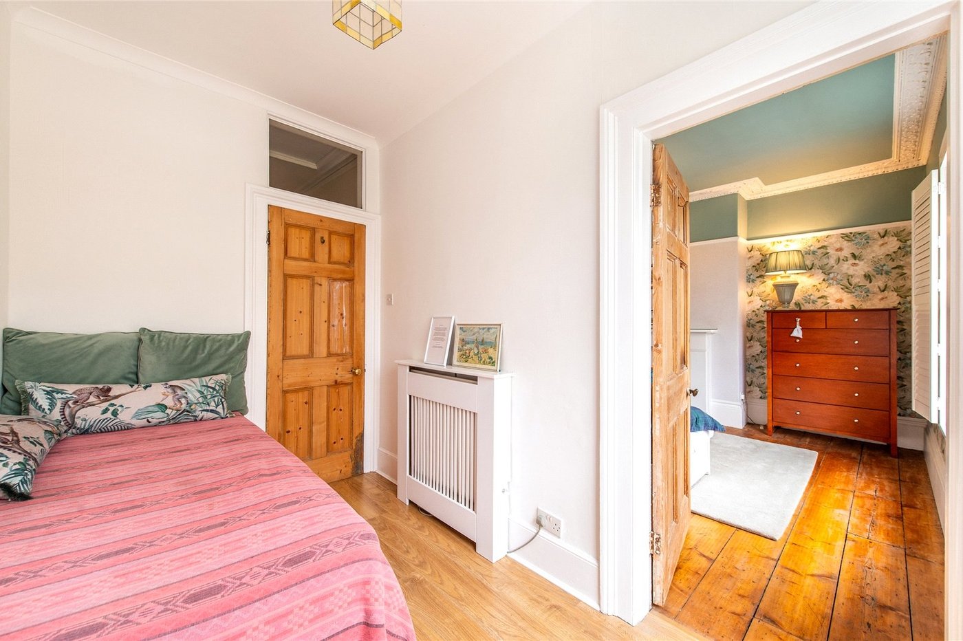5 bedroom property for sale in Gillingham | Robinson Michael & Jackson