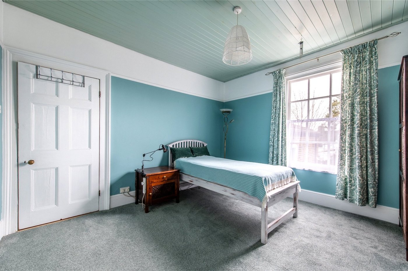 5 bedroom property for sale in Gillingham | Robinson Michael & Jackson