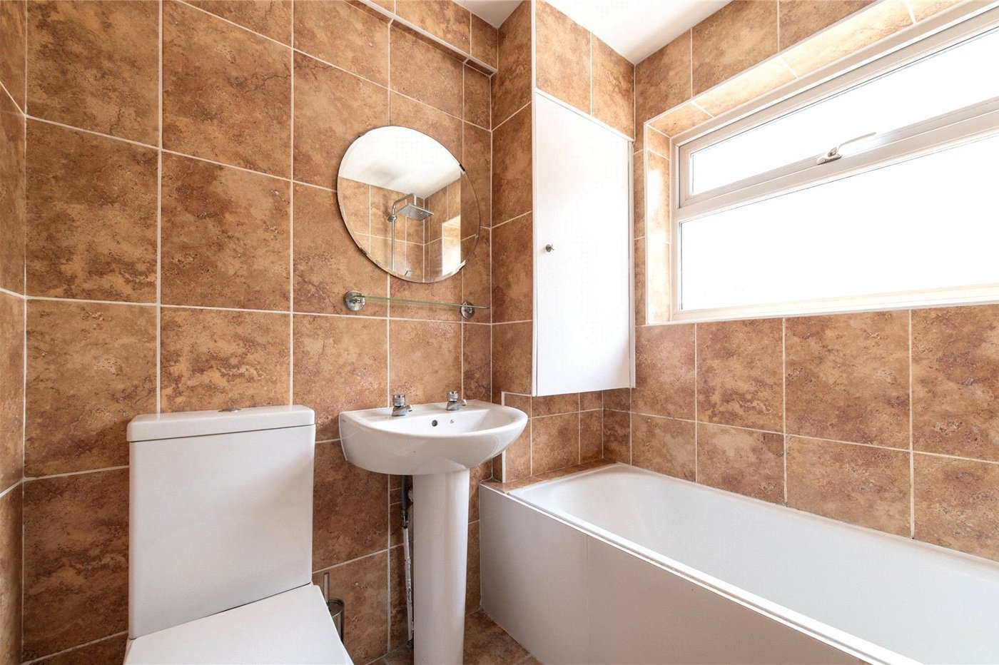 2 bedroom house for sale in Northfleet | Robinson Michael & Jackson
