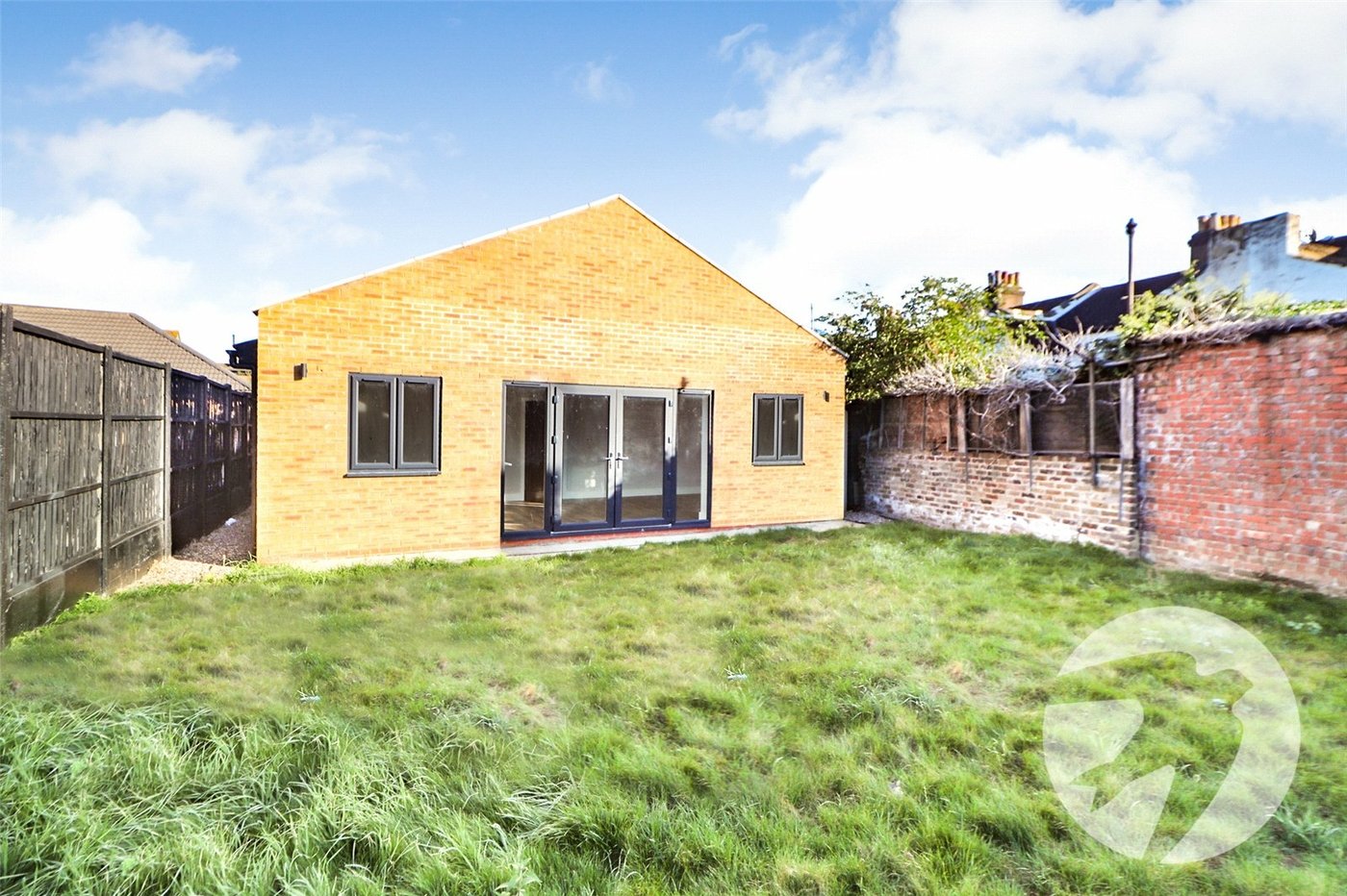 2 bedroom bungalow for sale in Northumberland Heath | Robinson Jackson