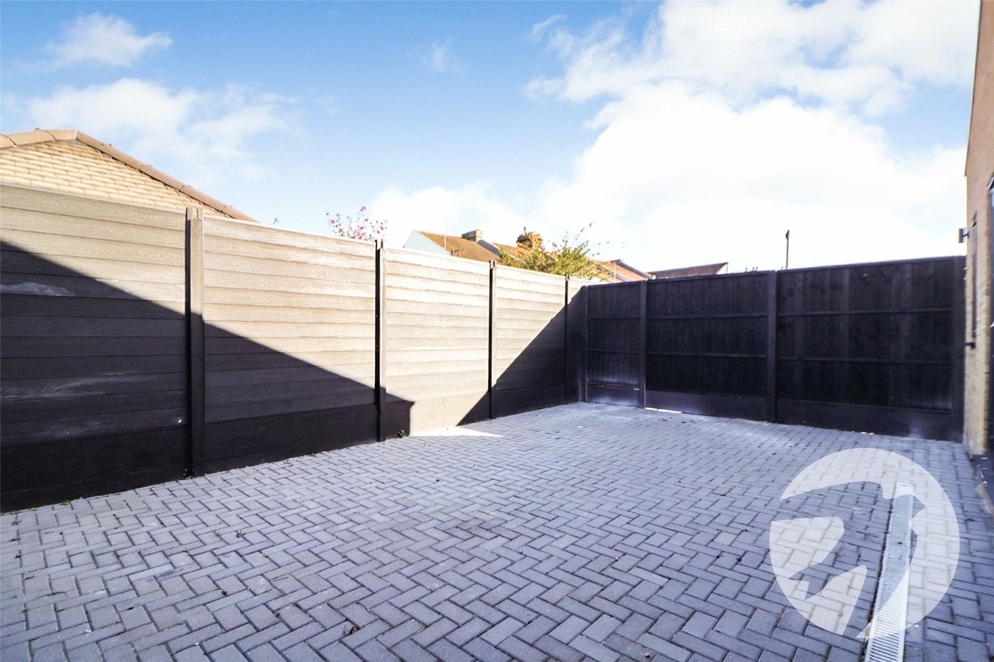 2 bedroom bungalow for sale in Northumberland Heath | Robinson Jackson