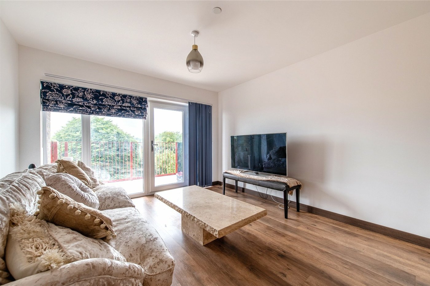2 bedroom property for sale in Maidstone | Robinson Michael & Jackson