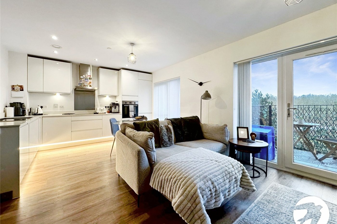 1 bedroom property for sale in Maidstone | Robinson Michael & Jackson